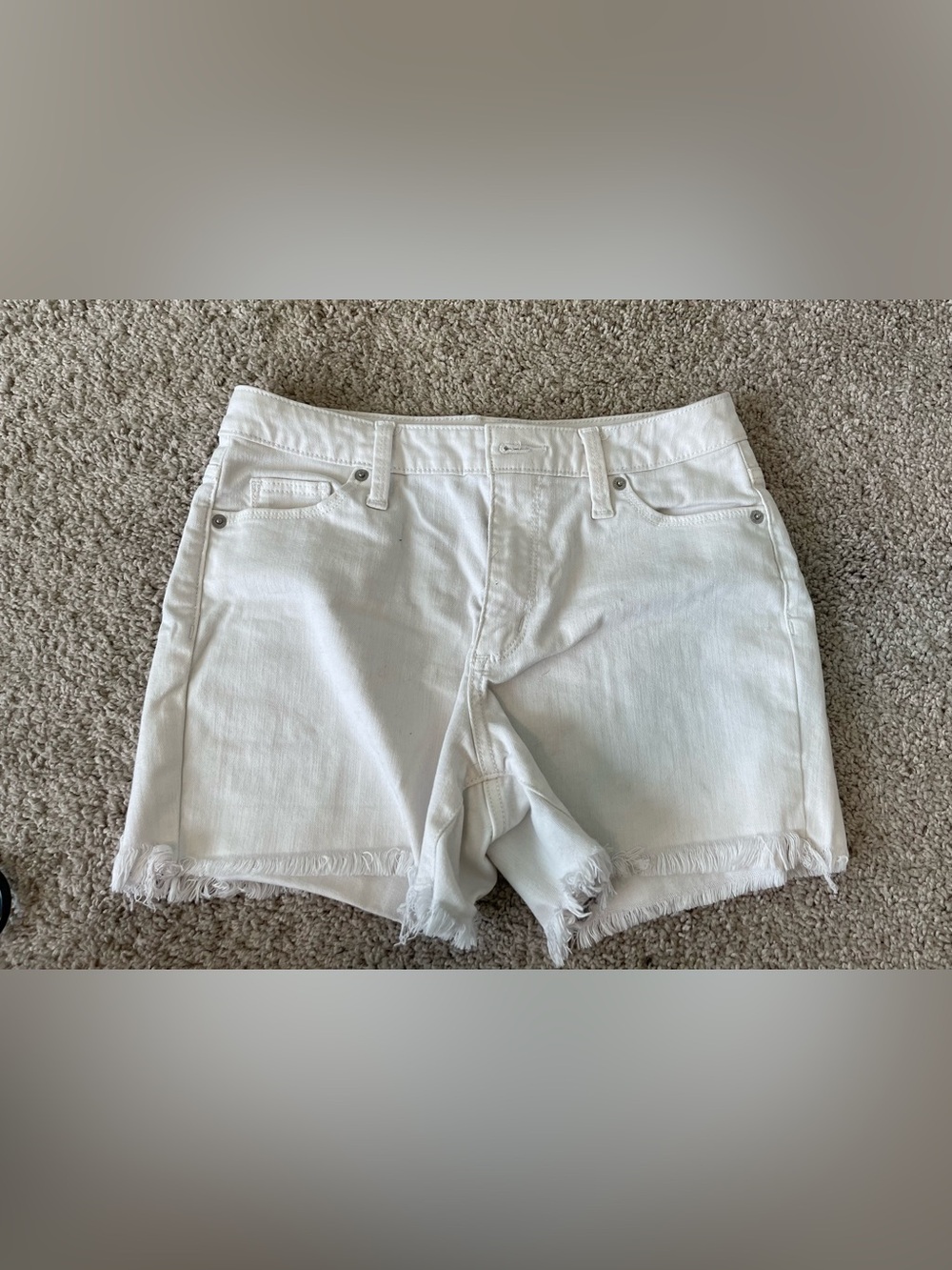 Universal Thread Women White Cut Off Shorts Size 4/27R Frayed Edges